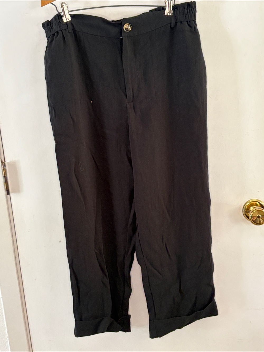 Halara black cropped cuffed pants elasticized waistband Size XL